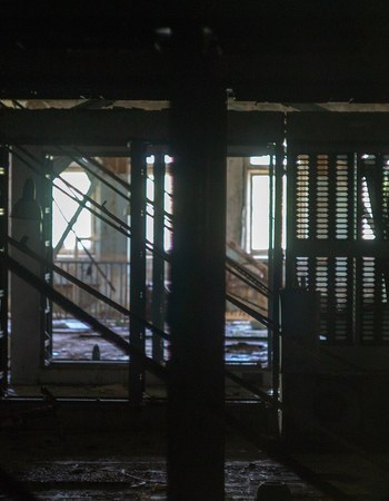 Estrutura de bastidores num centro técnico